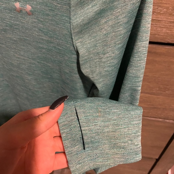 Teal Under armour long sleeve - Picture 2 of 3